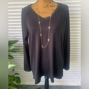 Banana Republic lg black sweater. Great condition.